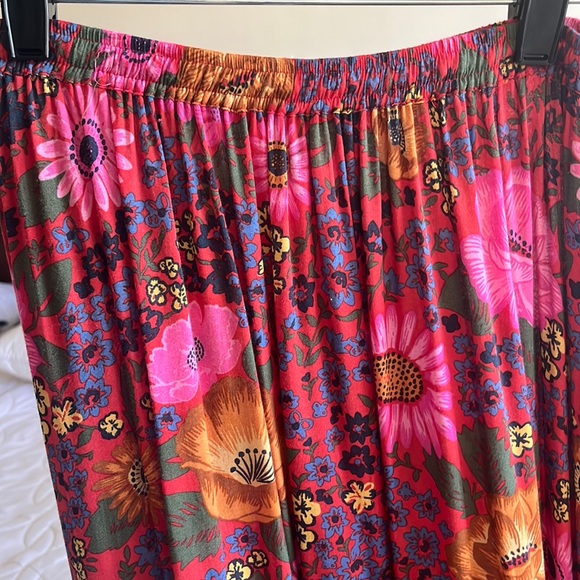 Spell Skirt - Picture 2 of 4